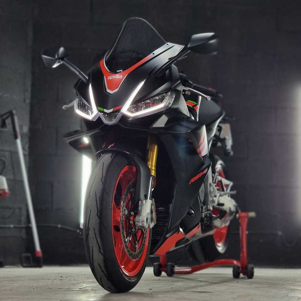 Aprilia RSV4
